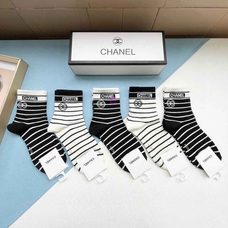 Chanel socks (6)